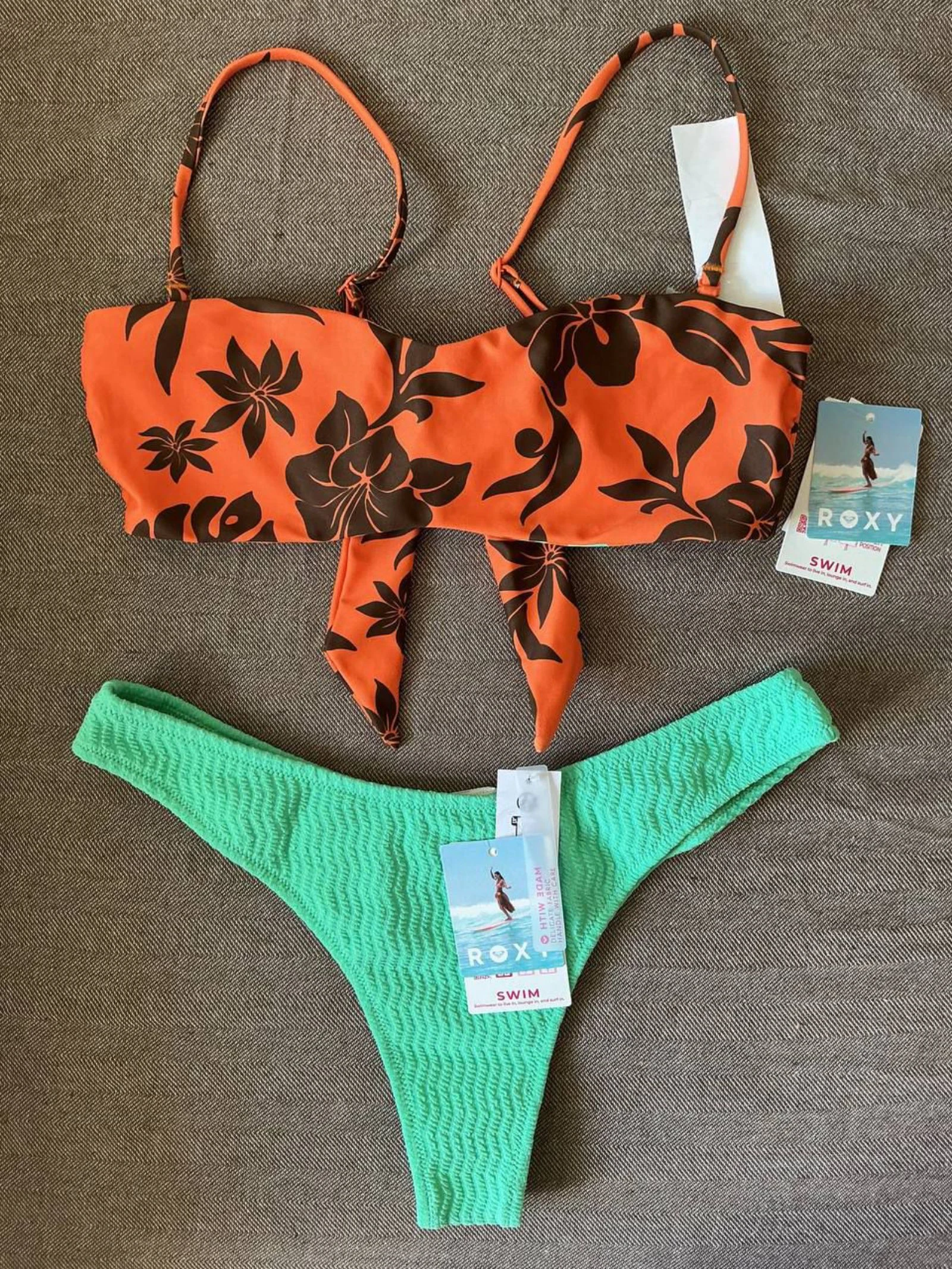 Roxy Women's Multicolor Reversible Bikini Top Size 38 – photo 3